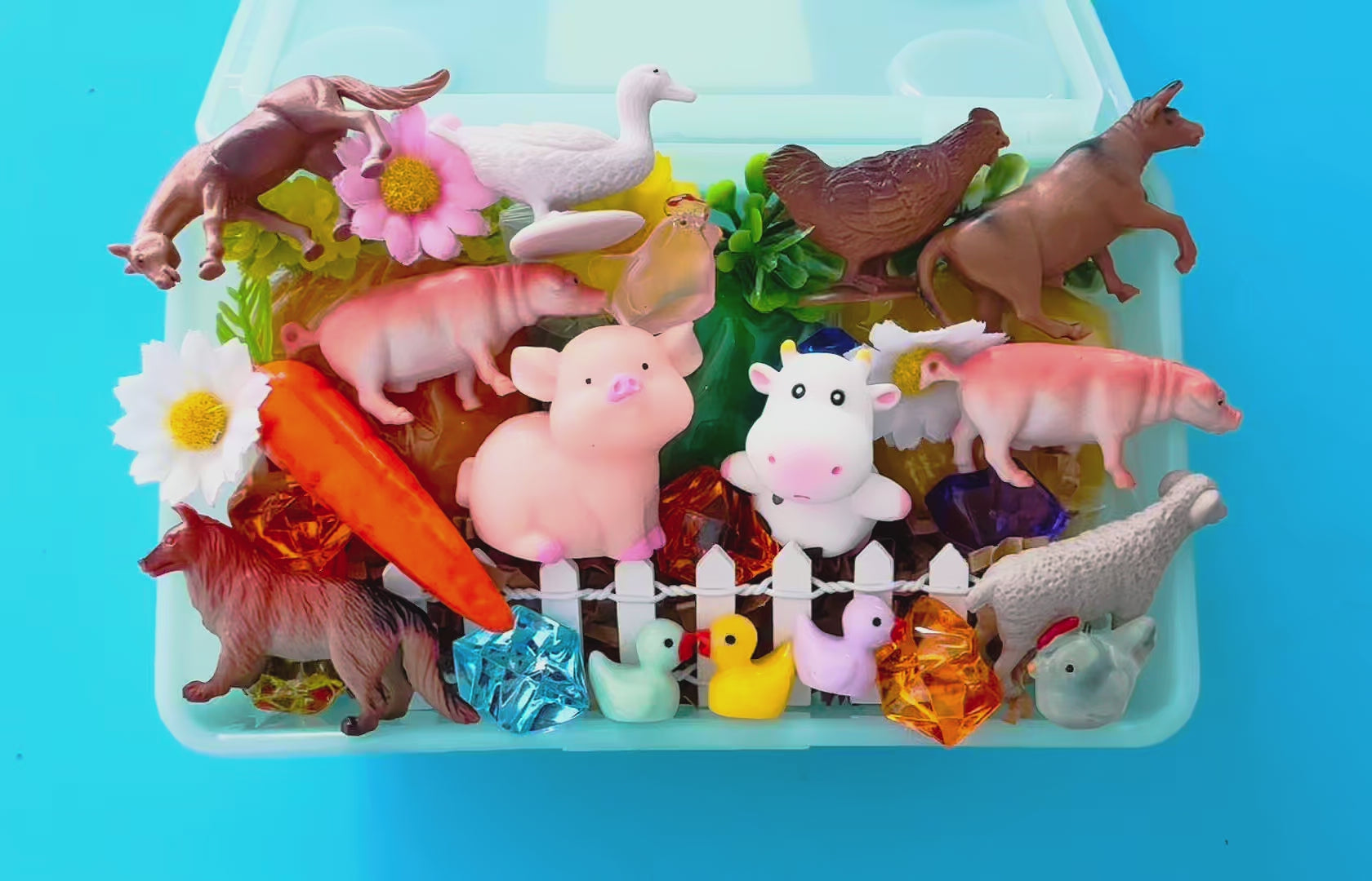 Mid Farm Animals Play Dough Kit