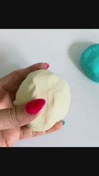 Magic Coloring Changing Dough